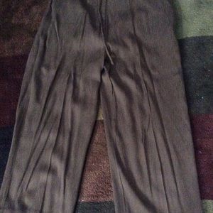 Liz Claiborne Capris Size 16 New